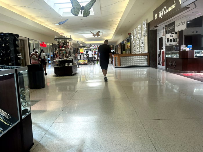 Oakland Mall - July 23 2022